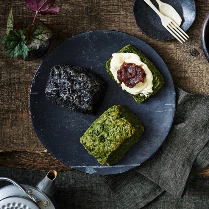 MATCHADO Matcha Scones on a black plate