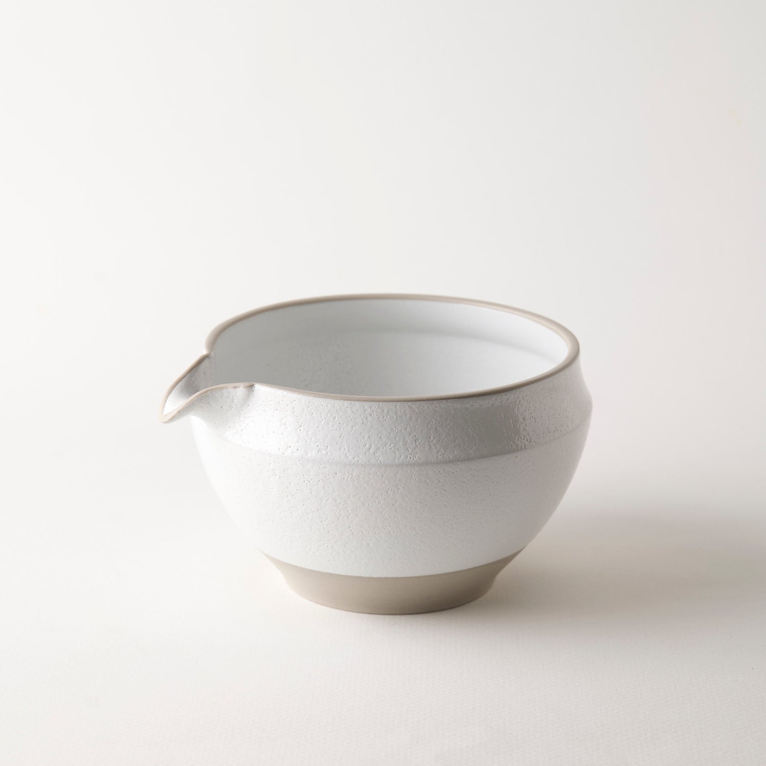 Katakuchi Matcha Bowl - White