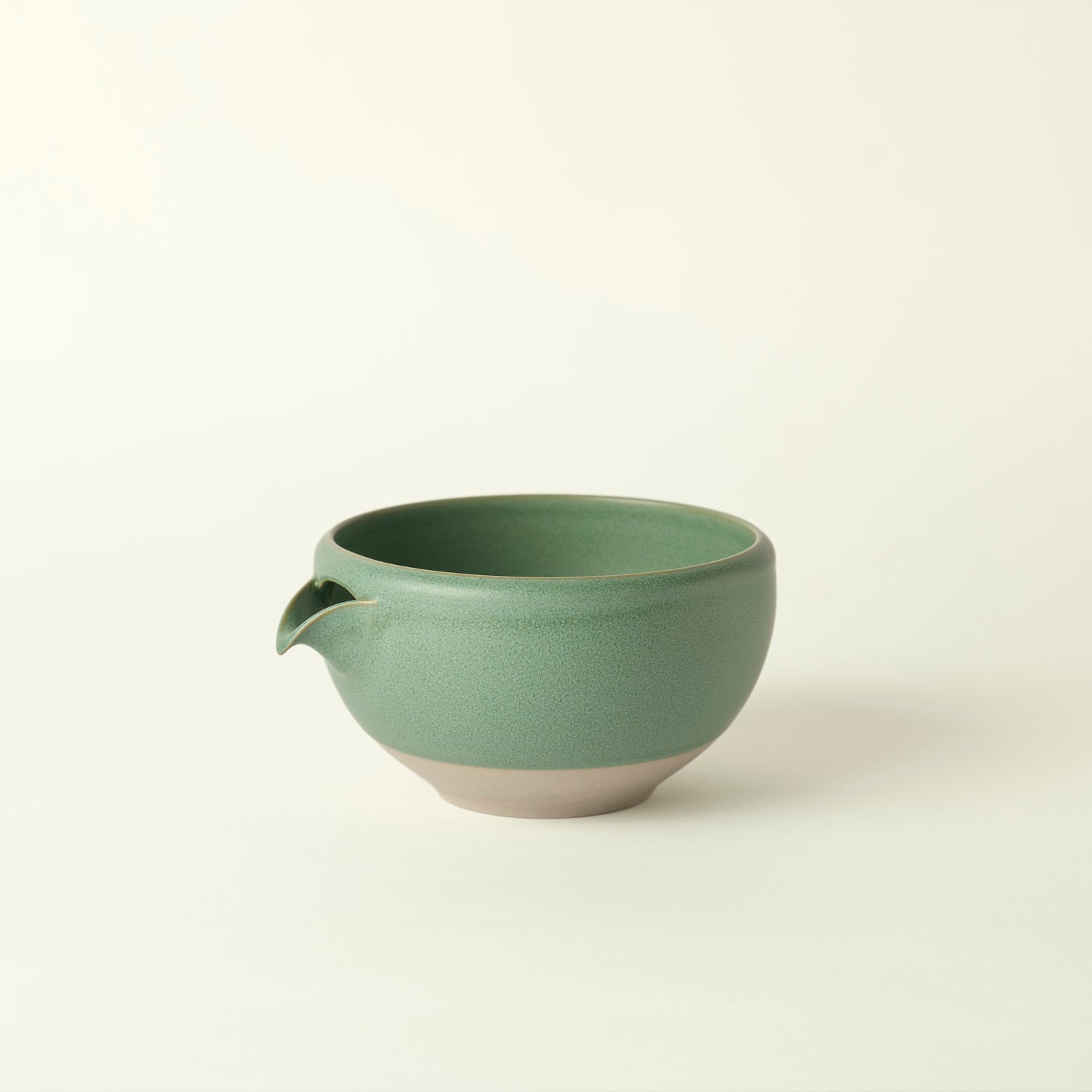 MATCHADO Katakuchi Matcha Bowl (Green) - Easy Whisking &amp; Precise Pouring - Authentic Stoneware
