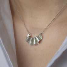 Load image into Gallery viewer, Drape Necklace | ドレープミニネックレス